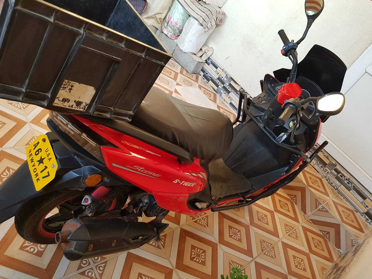 ندراجه تي ماكس للبيع موديل ٢٤ بلاد وخير من الله ماشيه ١٢ الف فقط استعمال شخصي وخفيف مكينه ١٥٠ والسرعه ١٤٠ السعر ١٠٠٠٠٠٠ وبيها مجال للشراي دبل سويج وبصمتين ومانع سرقه بيها رقم الهاتف *********** مكاني ابي الخصيب
