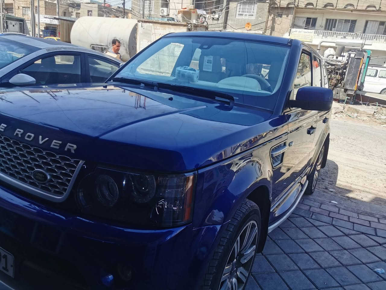 السلام علیکم رانج مميز بنفسجي
السعر فقط170 ورقه وبيها مجال
للبيع او مراوسه رانج SPORT
السيارة 
موديل 2011 لو مميز بنفسجي 2 ابغداد بس هذه اللون
محرك 8 سلندر العادي المرغوب  
السيارة فول فول مواصفات
فتحة - كشن جلد - كشن كهربائى - كشن خزن - شاشة - حساس - ثلاجة - - لايتات ليد - سماعة 🔊 HARMAN KARDON   سكان ڤوليوم - تحديد سرعة - دواخل ابيض عسلي مميز
گير محرك بلادي رقم سنوية جديد 
سياره جاهزه وحلوه  مكان السياره بغداد الشراي يتصل ع الرقم  وخادم اني
***********
