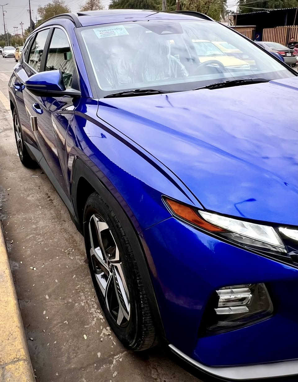 توسان ٢٣ فوول
رقم اربيل باسم شركة وكاله تحويل مضمون
ماشيه ٣٢ الف
حادث قطعتين صبغ وصور الحادث ب منشور 
مكاني بغداد
***********
