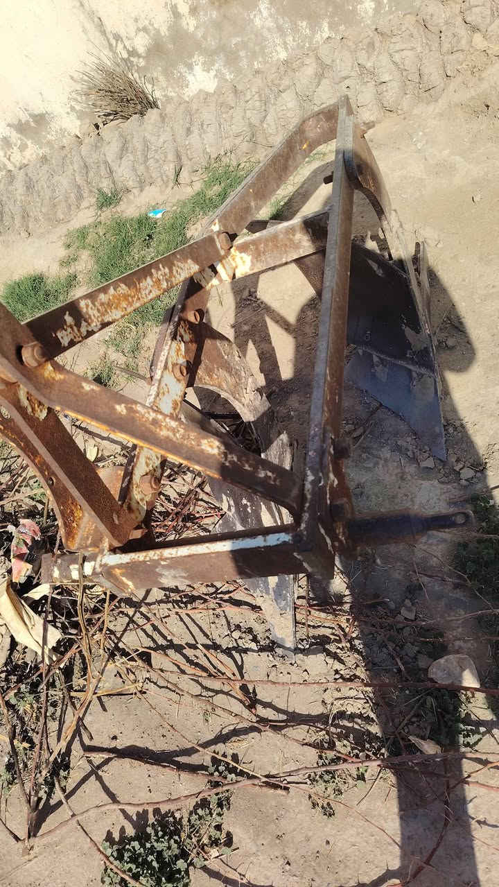 سلام عليكم ورحمة الله وبركاته يوجد للبيع معدات مال كابوته *********** المكان ديالى ***********
