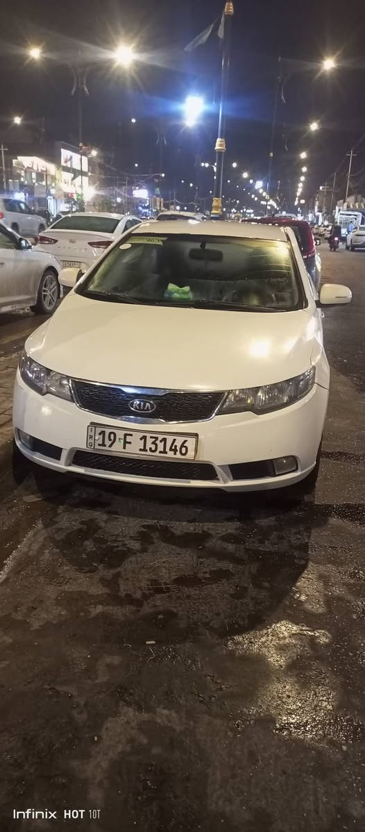 السلام عليكم كيا سيراتو للبيع kia cerato موديل 2010
-بيها 3قطع.

-رقم كربلاء الجديد بأسمي سنوية وهزة جديدة.

-محرك 1600. 

-كير محرك لا تنقيص ولاتبخير.

-تبريد شغال.

-شاشة كامرة. 

-العنوان كربلاء طويريج.

-السعر 90 وبيها مجال.

-الرقم ***********.
