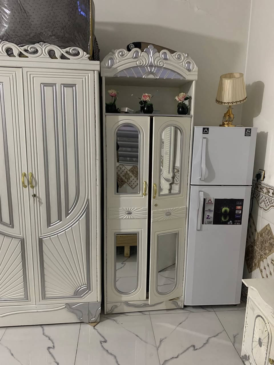 سلام عليكم عدي غرفه لبيع بيه هاذه حرك زغير ولله غرفه جديده بيه بس هاذه حرك زغير غرفه صارله شهر لو اقل شهر من اشتريته قيم بل يرضي الله و اخذه


**إذا كنت صاحب هذا الإعلان وتريد حذفه لأي سبب، رجاءا أرسل رسالة إلى الدعم الفني**