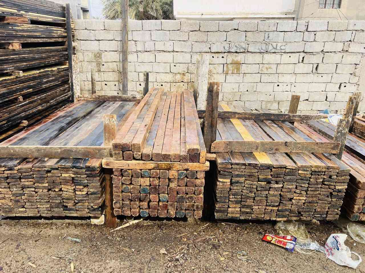 قالب لبيع العدد 14 مكعب وربع يدك 300 متر ***********. ***********
