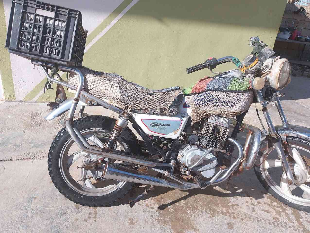 يالله 
سلام عليكم 
دراجة جني
لبيع 
مديل 
2012
 مكان دلعباس شوهاني


**إذا كنت صاحب هذا الإعلان وتريد حذفه لأي سبب، رجاءا أرسل رسالة إلى الدعم الفني**