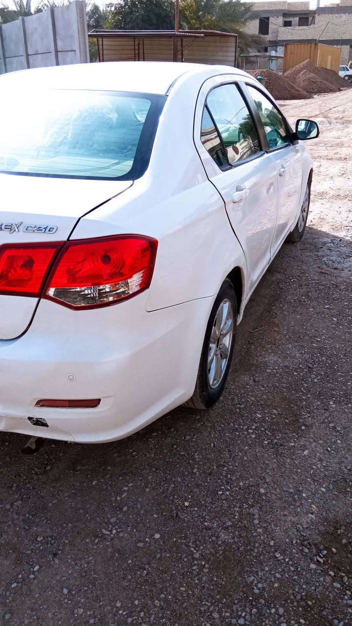 فولكس 2012 بغداد سنويه نافذه مشروع وطني بأسمنا 
جاهزه من كلشي محرك تويوتا يارس قبل فتره شادي وموجود الوصل كير خير من الله منظومه تبريد كامله 🥶
علمآ 💫 تم اجراء صيانه كامله للسياره باتري ومشط ستيرن وتخم تاير وعينه وصينيه مع تلكيط خياسات  السعر (38) وبيها مجال بسيط .. مكان السياره حله بالمركز للاتصال ***********
#ملاحظه اني مكلف بالنشر  رجاءآ لحد يراسلني 🌺
