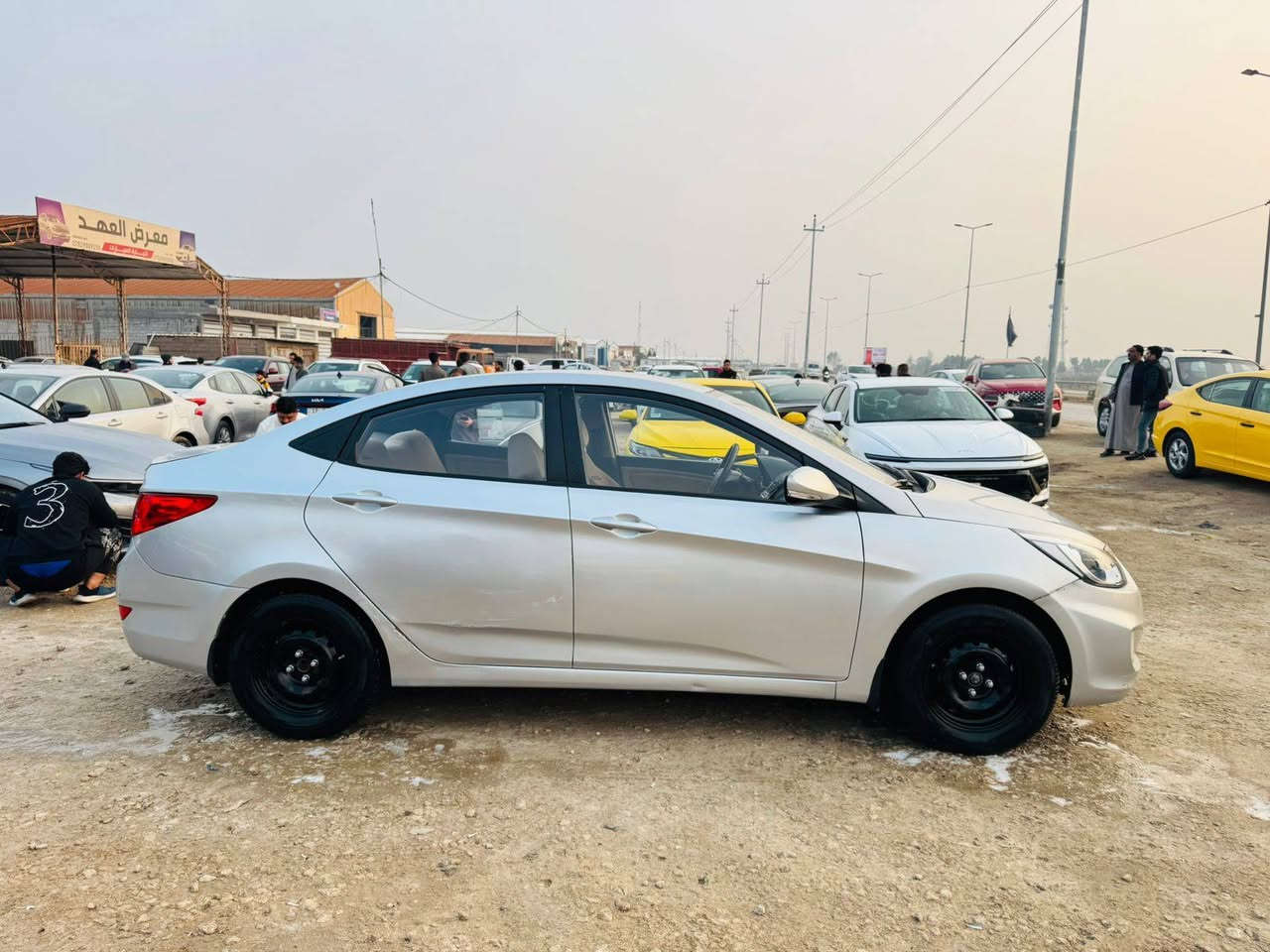 للبيع اكسنت موديل ٢٠١٧

رقم مثنى مداور ثاني يوم

مكينه ما مفتوحه و كير حداديه تبريد تخم تاير

ماشيه ٨٤ حقيقي بيها رش قطعتين بدون ضرر عابر مكفوله من الفتح و التبديل السعر ٨٨ وبيها مجال بسيط *********** مكانها بالسماوه معرض اثير مجيد الجياشي
