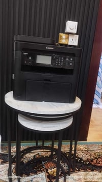 طابعة كانون للبيع استخدام منزلي.. في حاله جيده  .. اسود وابيض  0773144...