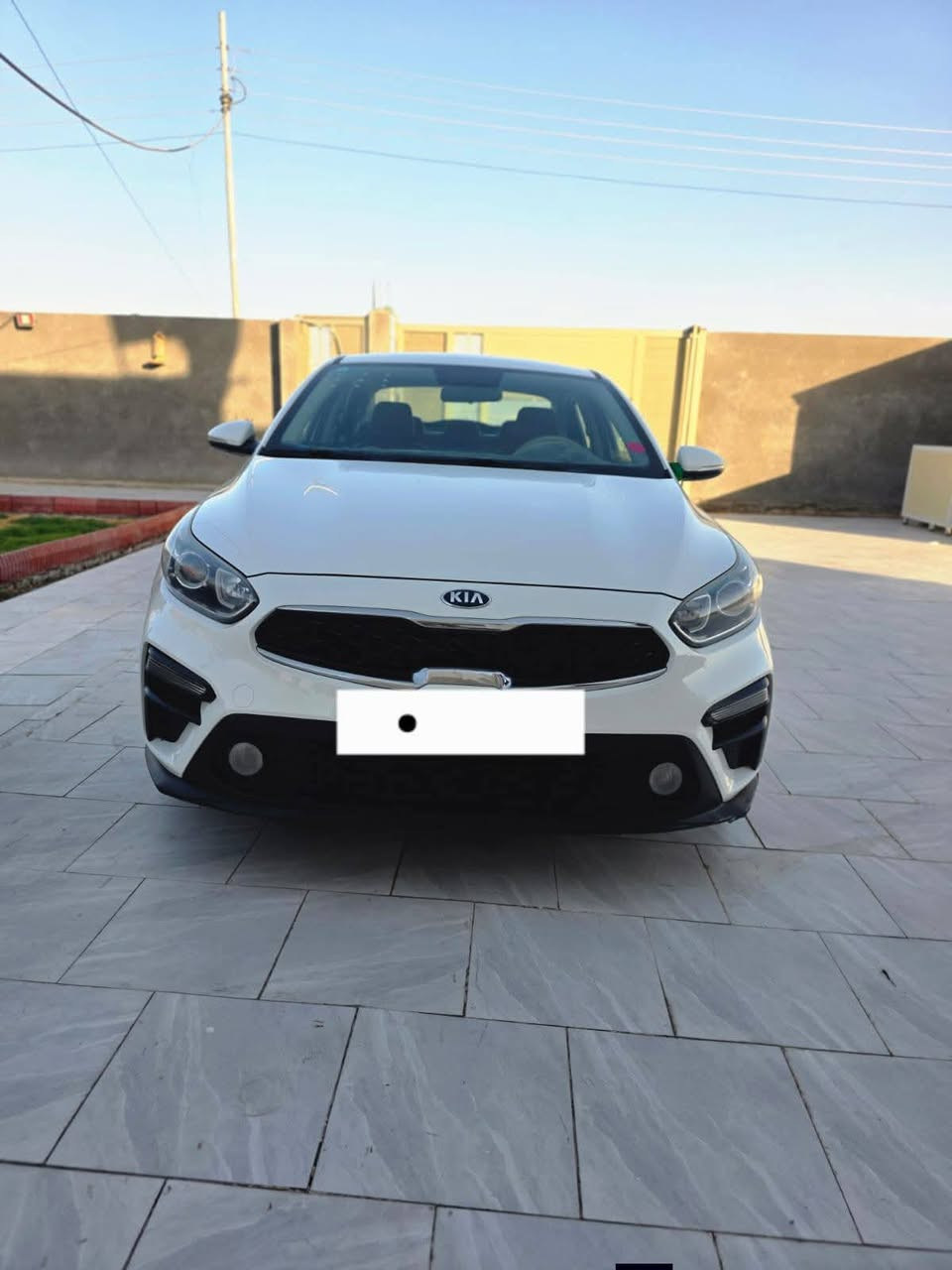 سلام عليكم
سياره سيراتو خليجي موديل 2019
 مرقمه بغداد بسمي 
سياره جاهزه من كلشي 
مكاني السماوه سعره (150) قفل 
استفسار أكثر 
***********
