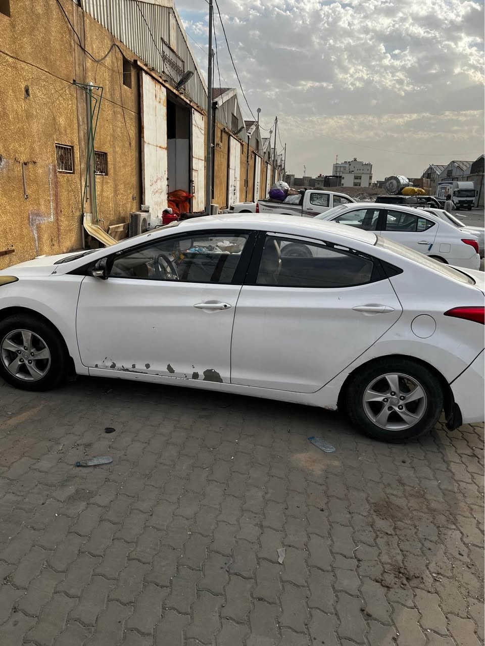 ***********
النترا 2013 راعيها موجود بلبصره وجاهز للتحويل

*********** البصرة, العراق
