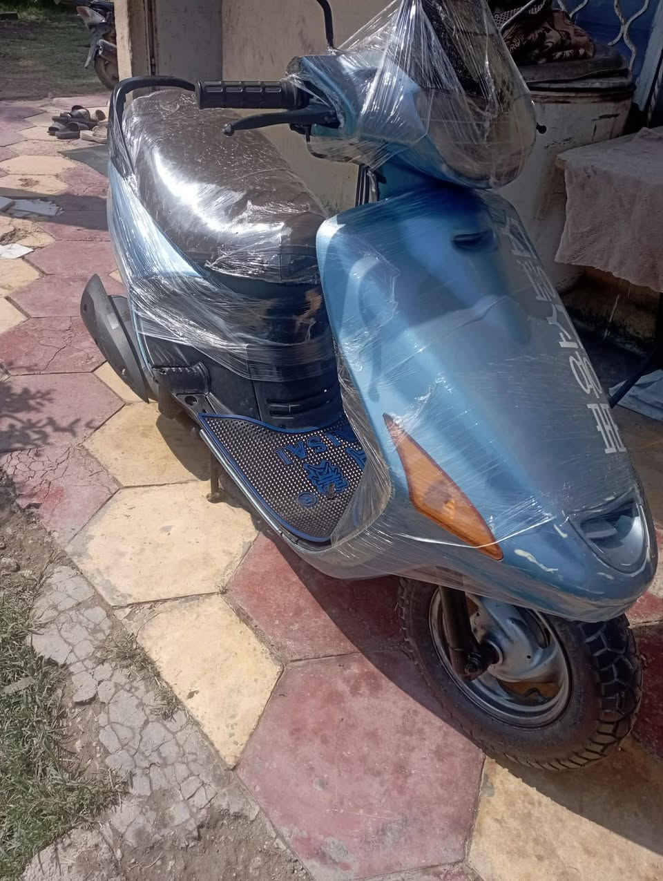 فراشه محرك يخبل اخرس  شلعه فول  معدل كهربائيات شغاله هورن لايت عالي ناصي سعره ٢٢٥وبيه مجال مكاني حله ***********
