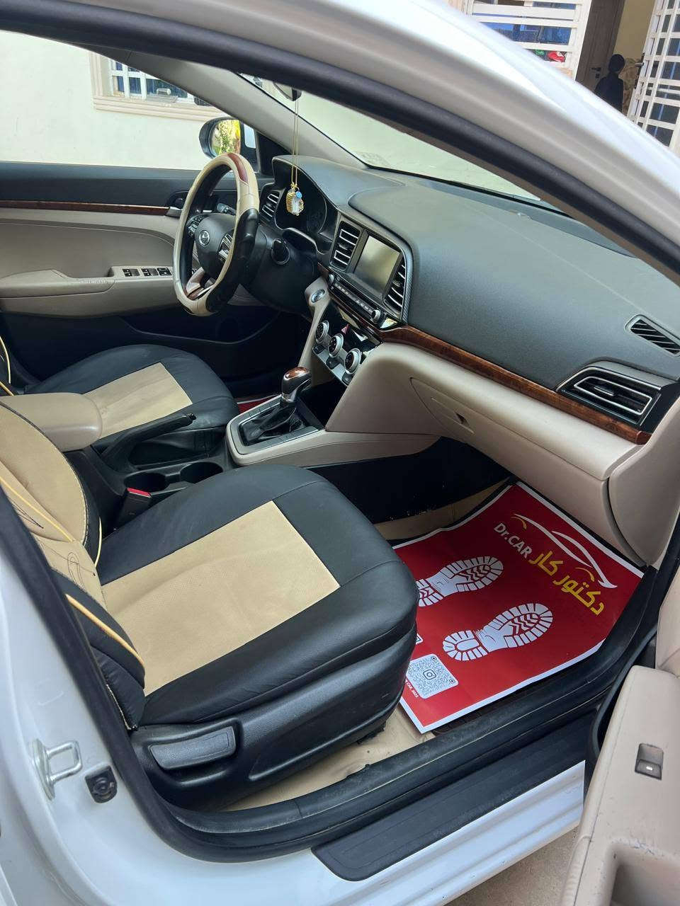 للبيع موديل 2020
خليجيه 
فول مواصفات 
رقم بغداد دولي
سنويه ل30 
ماشيه 120 
بيهه صبغ بخشم البنيد 
كفاله مكينه كير تبريد حداديه 
رقمي ***********
