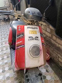 دراجة شحن • مستعملة • بطاريات شغالة