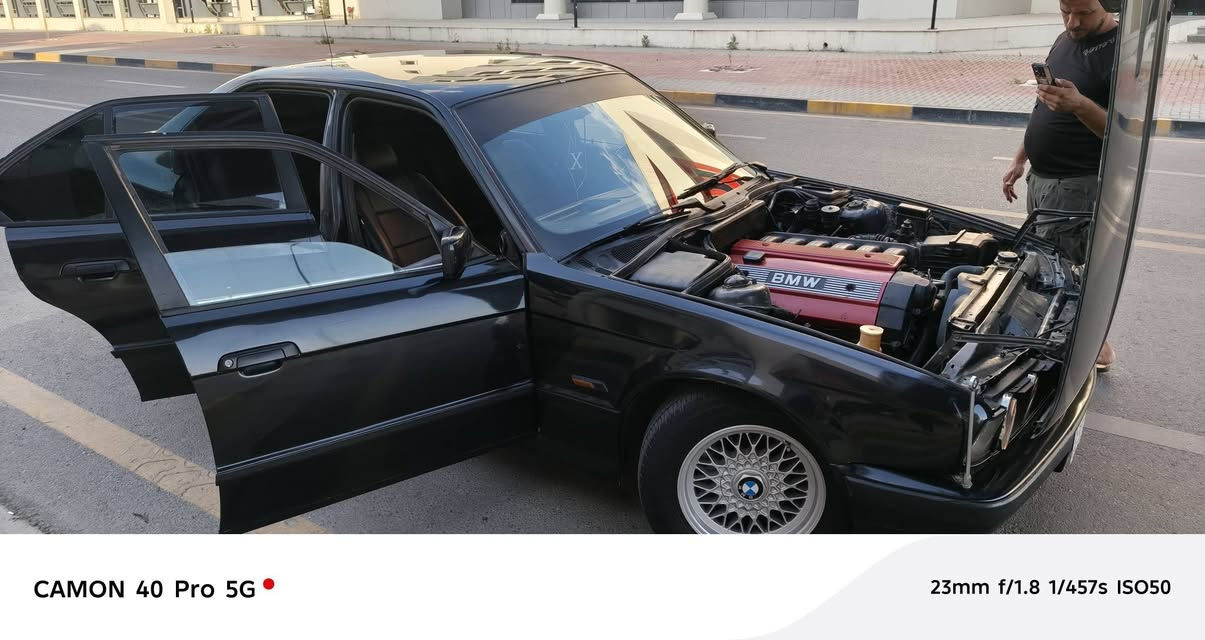 بي ام 525 اصلي
صبغ عام بدون ضرر

محرك كبس كير توماتيك شرط

داخل جلد جديد

سنوية الى 27 شرط تحويل من شرعي

موديل 1991 سيار فول بس بدون فتحه

الاستفسار على رقم 
***********
***********
