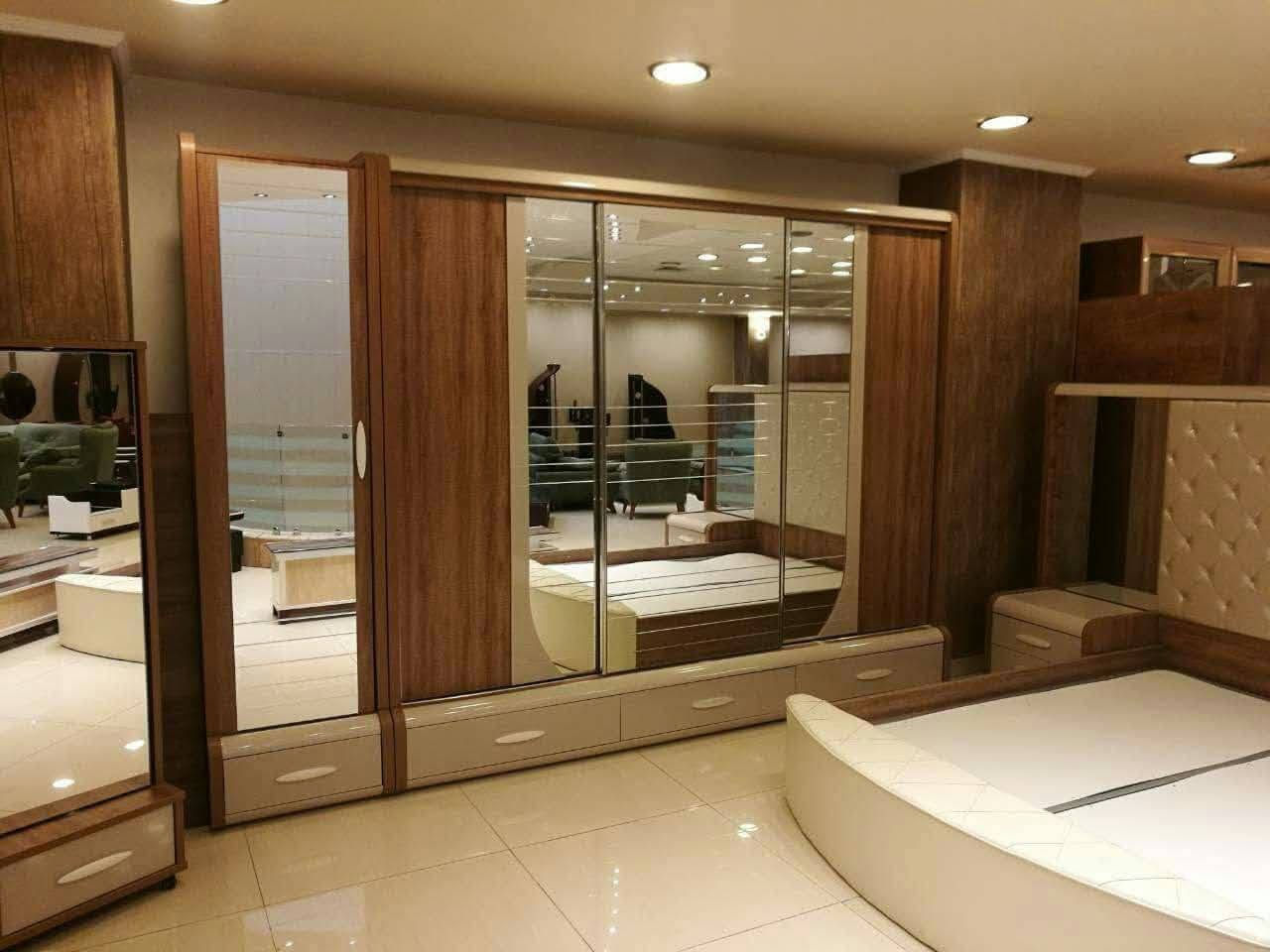 عندي غرفه تركيه متكونه من ٩ قطع مثل بصور ماعدا ميز بلازما 
بيها كم ضرر بسيط 

بغداد/ حي اور
سعرها ٥٠٠ قفل


**إذا كنت صاحب هذا الإعلان وتريد حذفه لأي سبب، رجاءا أرسل رسالة إلى الدعم الفني**