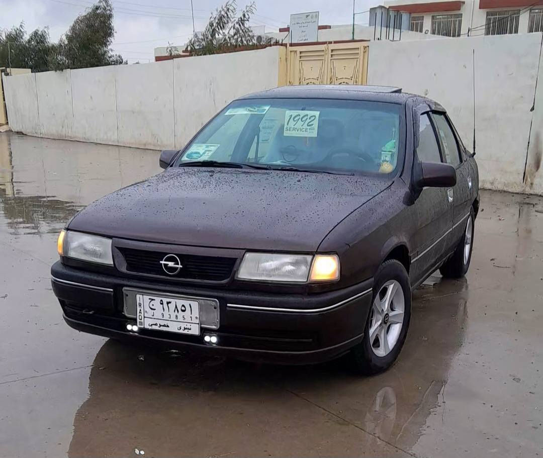 السلام عليكم للبيع  فكترا 18 موديل 1992 فول تماتيك بس كير عادي جامات كهرب سلايت كهرب بريك4دسك ABS سيدي كرستال4تكوات دبل رون ستيرن باور دواير مامصلح 
سياره حلوه احله من صوره سعره50 
العنوان موصل جانب الايمن 
باقي تفاصيل اكثر اتصال على الارقام***********
***********
