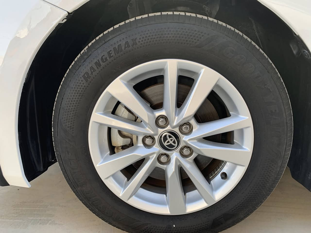 سلام عليكم
- للبيع فقط 
‏  - TOYOTA CAMRY
  -موديل 2025 هايبر 
  - الون ابيض 
  -لون الداخل رصاصي 
  - مواصفات Le
  -بصمه 
  -شاحن لاسلكي
  -هاند بريك بصمه 
  - رادار 360 درجة 
  -ماشيه 21 mil
  - اشاره مرايات 
  -تبريد قطعتين 
  - دخول جديد تترقم شمالي فقط 
  -(اربيل-سليمانيه-دهوك) 
  - الحادث بنيد صبغ فقط بدون دواخل 
  - ارباك فقط برده
‏  -4T1DAACKXSU093831 رقم الشاصي
  - العنوان سليمانيه 
  - الاستفسار اكثر الاتصال على الراقم متوفر واتساب
  -     ***********
