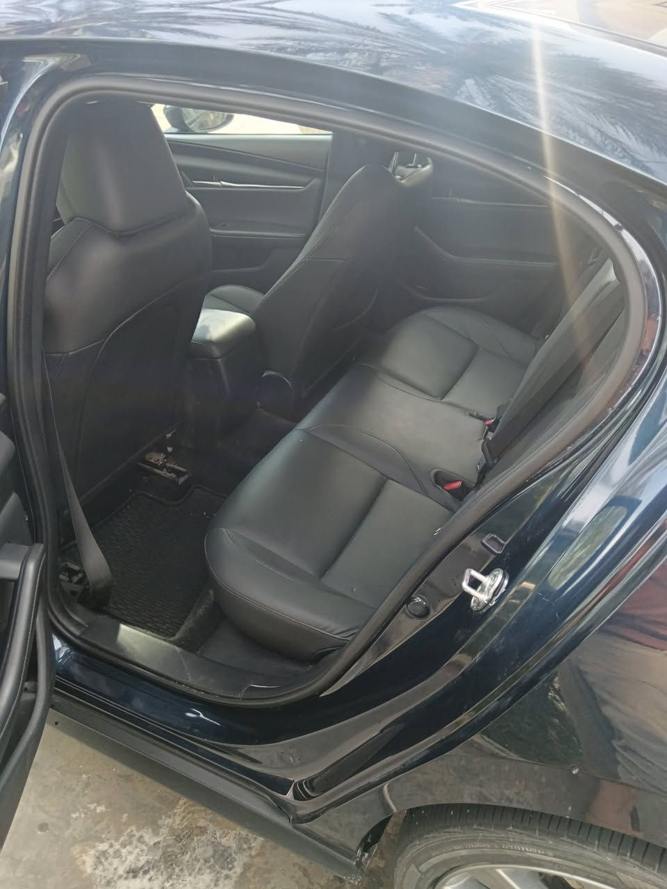 السلام عليكم مازدا للبيع 2023 حادثها فقط بنيد مبدل محرك 2500 تنفس طبيعي السعر 160 وبيها مجال وذا أكو مراوس حسب القناعه مكاني بابل المسيب رقم الهاتف *********** الشراي فقط يتصل
