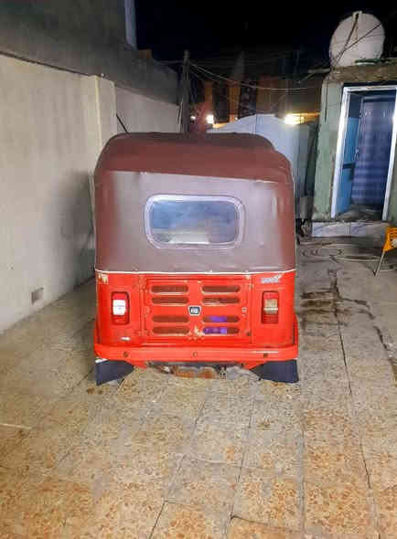 تكتك  2018 شهر 12 رقم بسمي مكينة مكفولة 
والكشر مكفول من الصبغ بي بس الدوسات الامامية معمرة 

السعر   4800

رقم  *********** 

المكان بغداد / حي النصر
