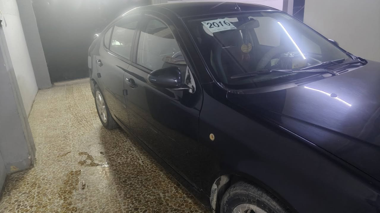 السلام عليكم ورحمة الله وبركاته عن رخصة الادمن الاخ خالد الخفاجي سيارة بروتون جين 2  موديل 2016 كلين بدون صبغ تعديل عالبارد اسفل الباب الخلف السائق شبر او اقل السيارة جديده گير محرك طخم امامي طخم تايرات كلو جديد مرايات شفط فول مواصفات باستثناء فتحة السقف تحكمات استيرن تحتاج تقليمات مال خدوش وبولش هزة قبل اسبوع تحويل فقط يعني لاتوجد وكاله فقط تحويل ماشيه 83000 قابل للزيادة السعر 90 ورقه وبيها مجال بسيط للشراي معارض مااريد فقط بيع سيارة مال جناي التواصل على ارقامي
***********
***********
