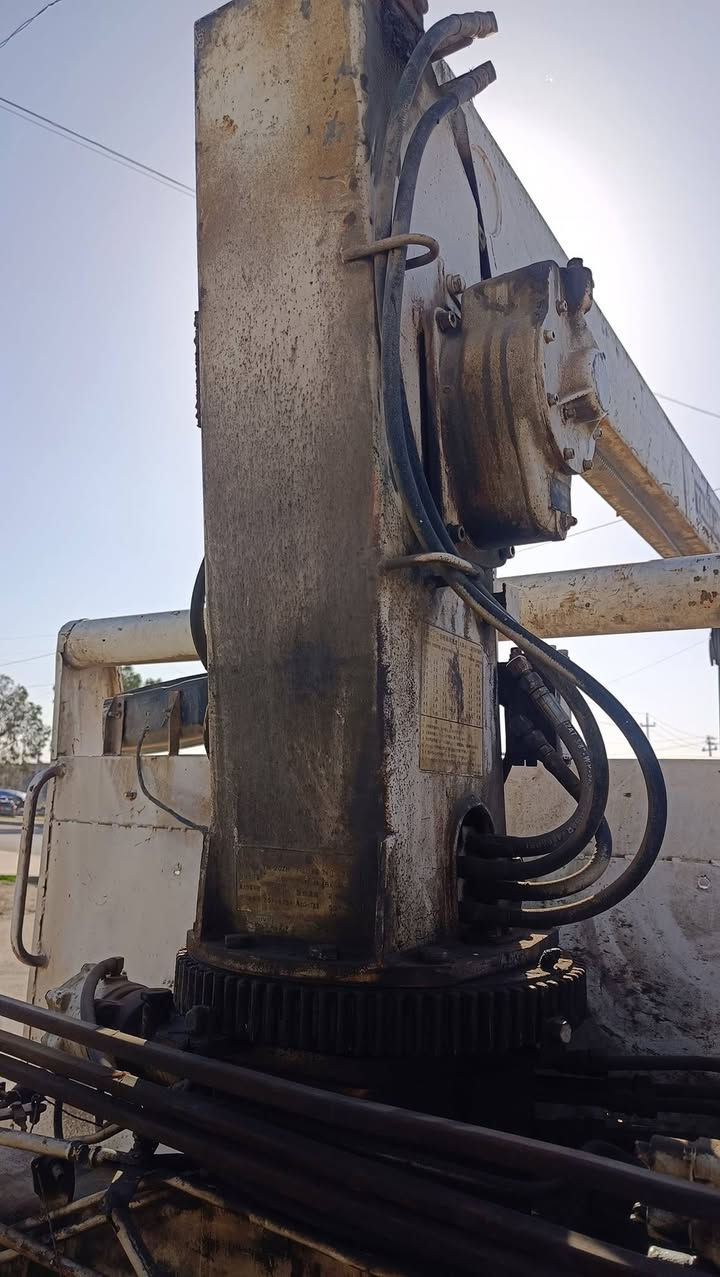 سلام عليكم كرين 2طن و2سلايت تادانو  مكانو بل موصل  ***********  سعر 18
