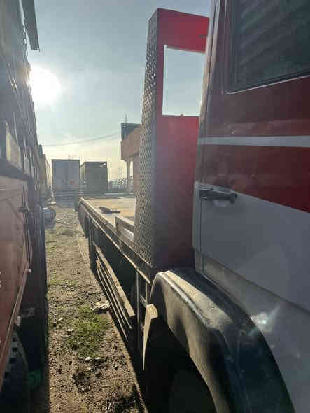 السلام عليكم اقرأ تفاصيل واتصل 
للبيع بودي رمبا كرين طول 6.40 متر 
‏￼ما ونج كامل ￼شاصي كامل بودي نضيفه 
رقم الهاتف قحطان معرض *********** كورك *********** اسيا معرض ابو قحطان واولاده عنوان موصل برطله سهل نينوى ￼
