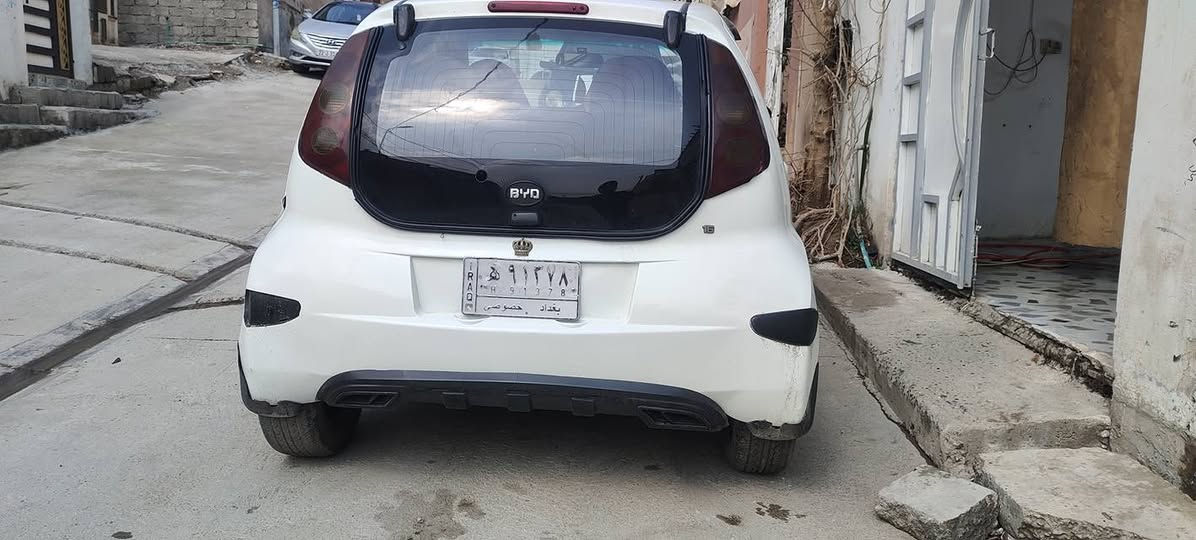 BYD
بانده للبيع رقم بغداد مشروع وطني
 موديل2013تشغيل بصمه كير مكينه شرط تدفئه تبريد شرط صبغ حزام جماليه رش سياره جاهزه سعر35 شراي اتصل مكاني موصل حي بكر***********
***********
