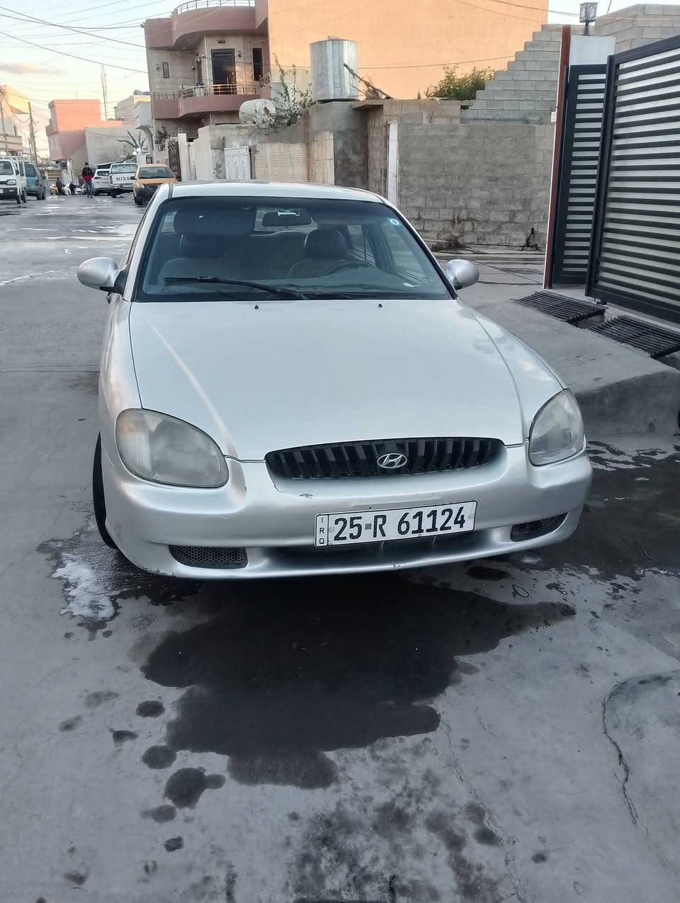 سلام علیکم سیارا سوناتا مودیل 2000 کیر  محرک بشرط  کهربائیات مابیها نقص  شرط تحویل  ورقت بانزین بیها   مکانها  کەرکوک   رەقەم سیارا کەرکوک
 رەقەم اسیا     ***********     کورک ***********
