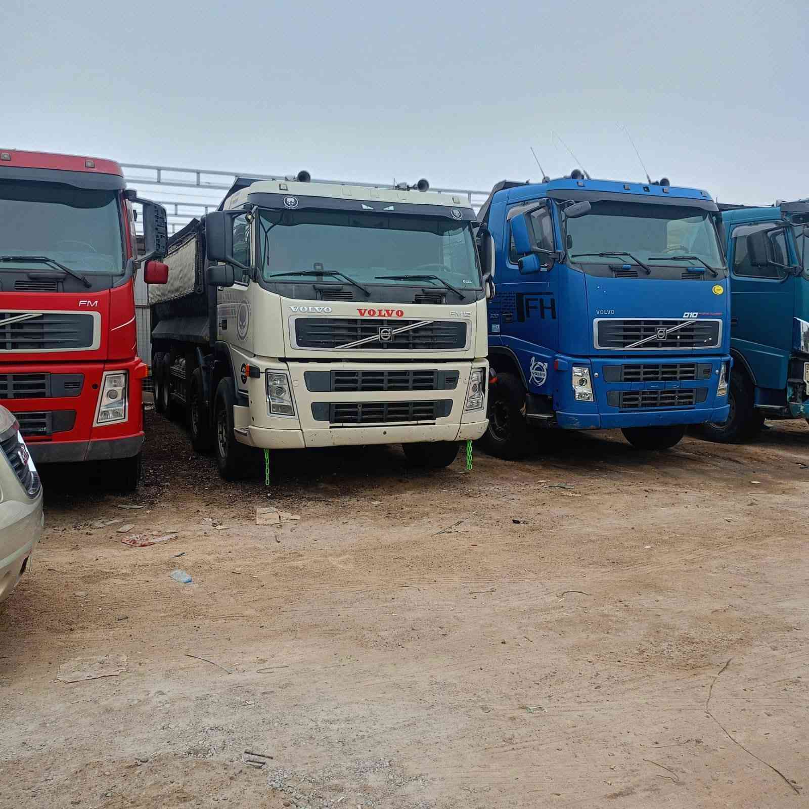 سكانيا  عكرب  قلاب دخول جديد للبيع  السعر / اربع دفاتر وبيه مجال / مع سيارات عكارب قلاب دخول جديد سعر السياره الوحده  / اربع دفاتر وبيه مجال / العنوان البصره الزبير الاستفسار الاتصال بالرقم ‏‪+964 772 951 8007‬‏ مكلف بالنشر
