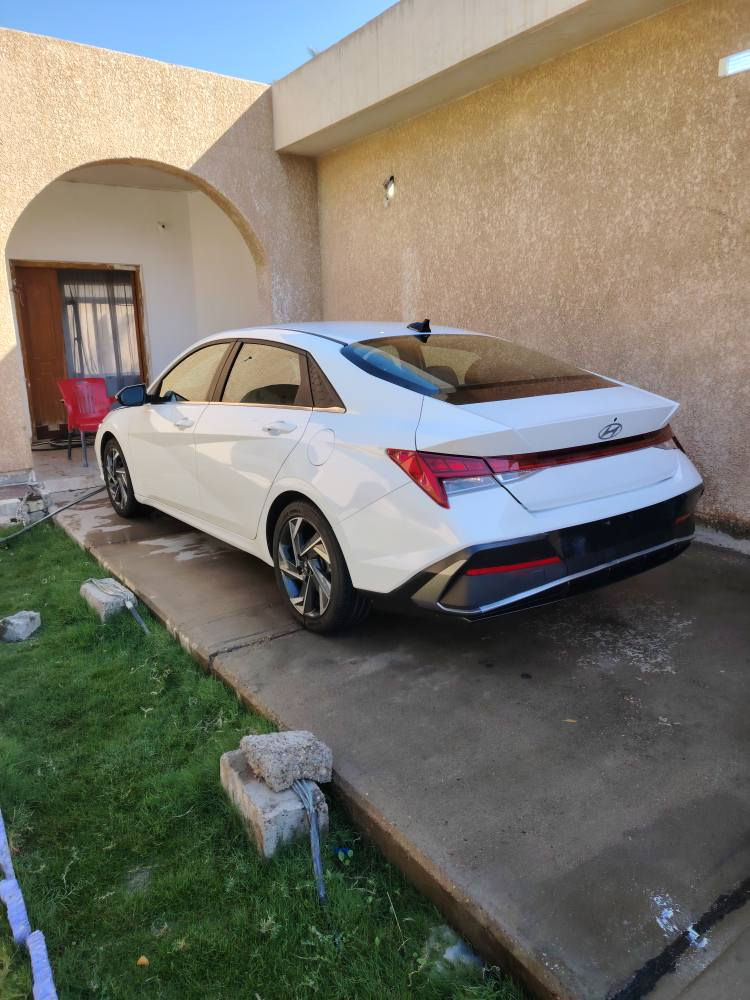 السلام عليكم 🧿 

هونداي النترا 2024 هايبرد (بانزين)

لمتد فول واحد على واحد 1️⃣ 

مواصفات السياره:

دخول ذكي 

فتحه سلايد 

اناره ترحيبيه في قبضات الابواب 

صندوق ذكي 

رادارات 360

نظام محافظه على المسار 

قياده ذاتيه

شحن واير ليست

حساس خلفي

اضائه اماميه 3عدسات 

بك لايت لد 

داخل جلد

وضعيات مقاعد ميموري لمقعد السائق

 تدفئه المقاعد 

اضائه دشبول متغيره 

تبريد شاشه مناخين منفصلين

شاشه متصل كبيره 

شاشه عدادات دجتل 

نضام الصوتي شركه Boss

اوتو هولد 

هاند بريك بصمه 

وضعيات قياده(نورمل سبورت سمارت)
تخم تاير جديد مرقمه جديد رقم بغداد
مكان سيارة بغداد الغزالية 
السياره  صور الحادث مرفقه معه  السعر 170 للاستفسار الاتصال ع *********** بغداد, العراق
