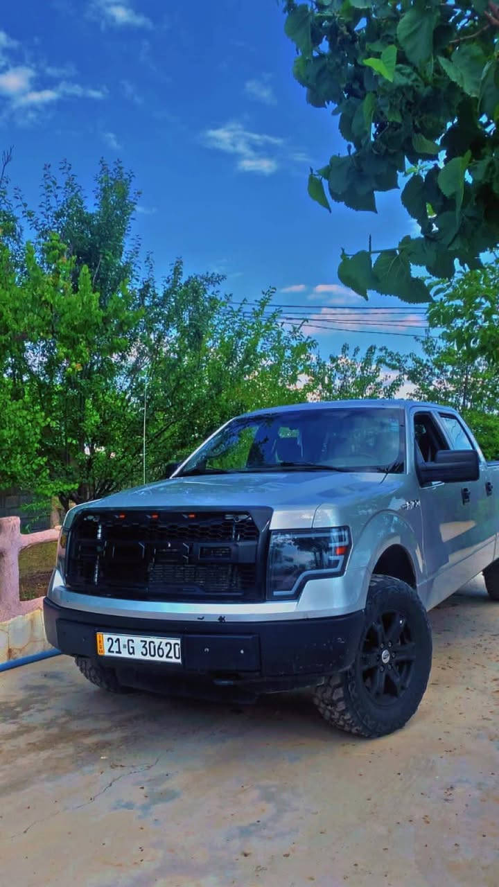 فورد  f150 XLT     2010  محدثة رابتر ٢٠٢٢
بدون صبغ و بدون حادث مكفولة
سنوية جديدة لحد ٢٠٣١ بسمنا
دبل اكسل
شاشة  كاميرة
تشغيل  بصمة و فتح قفل ذكي
محرك ٦ سلندر مرغوب
ماشية ١٦٠ الف  بنسبة للموديل مو هواية
سعر  ١٣٠ و بي مجال 
مكان سليمانية  ،رانية   
مكلف بانشر مامتوجد ع الفيس 
رقم صاحبة  ***********
