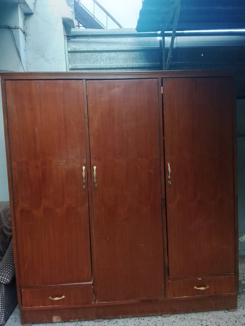 قنصور مستعمل 100ألف 
***********
