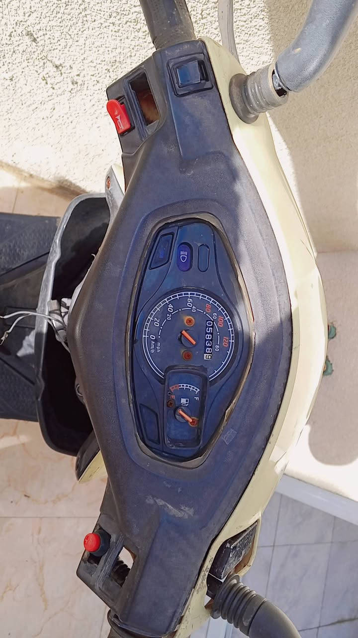السلام عليكم دراجه للبيع طفت مااعرف شبيها قيم واخذ مكاني بغداد جسر ديالى فلكة سلمان
***********
