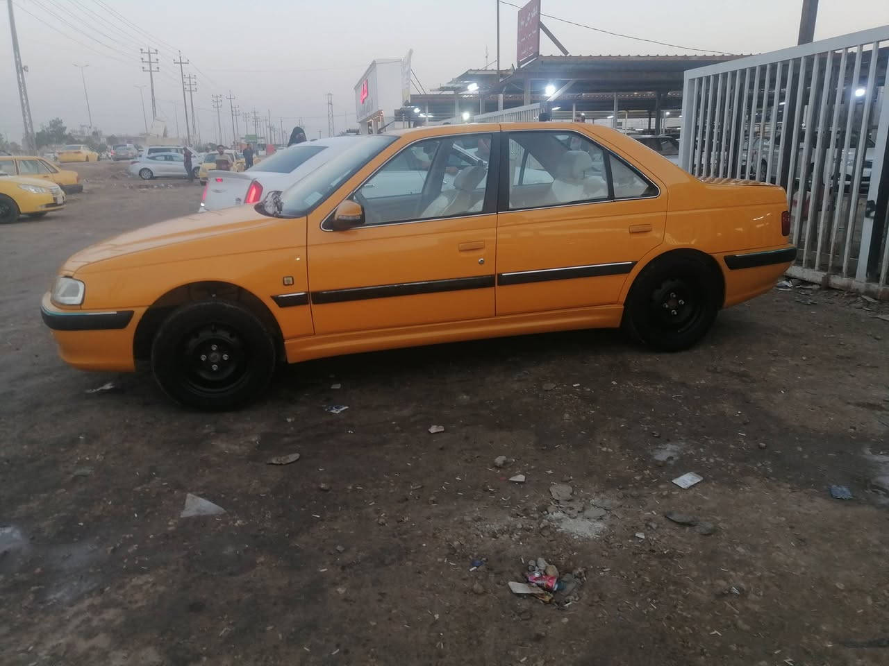 سلام عليكم ورحمة الله
للبيع
بيجو بارص مديل ٢٠٢١
رقم قادسيه
محجوزه استقطاع مباشر باقي ٩ أشهر وتصير حره
مكفوله كفاله عامه ماعدا شخط بسيط بالجاملغ الأمامي جهة العبري فقط مكانه دوانيه 
للاتصال ***********
السعر ٧٢ وبيه مجال
