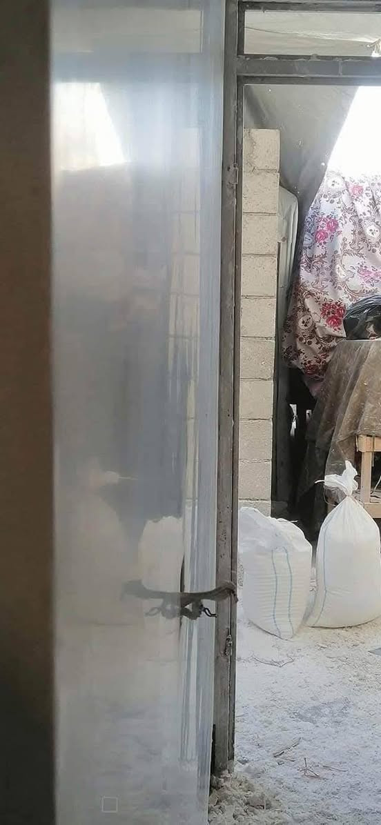 متواجدين حالين بسديره وسطى كادر لبخ جص من الموصل  يتكون من 5اسطوات و5عماله  شغل مساطر وحسب الطلب سرعه ونضافه وشغل مرتب
جاهزين للعمل   شرط هندسه اكبر بيت نطول بي 3 ايام  تلف ماكو شرط الحايط جام  بياض ثلج  

***********
