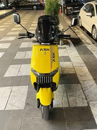 دراجه شحن سبورت بوليسي بطارية عدد 6 جديدة قبل شهر او اقل من ماخذها نضا...