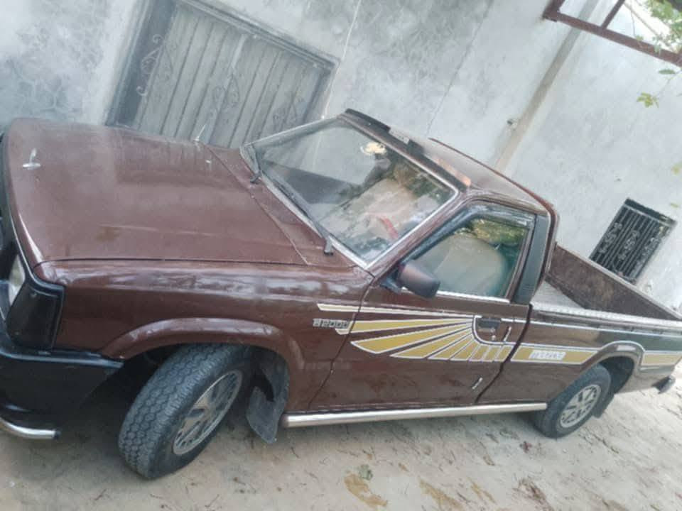 يا جبار..
سيارة مازدا بالورق..بخ نضافة من الخارج... جوى خالي .محرك ع المحرمة هيدروليك كهربا بلور مسجلة . غرفة ع الاول دولاب جديد..شاسي خامة ...كلو كفالة ...سيارة من حظ الشاري ...كرت 93..تسجيل93....تواجد لخراب بانياس...مفحوصة هنكار جاهزة عالفراغ


**إذا كنت صاحب هذا الإعلان وتريد حذفه لأي سبب، رجاءا أرسل رسالة إلى الدعم الفني**