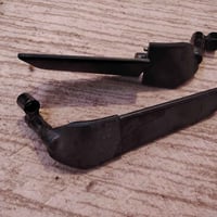 مستعمل • نضيف • قطع غيار