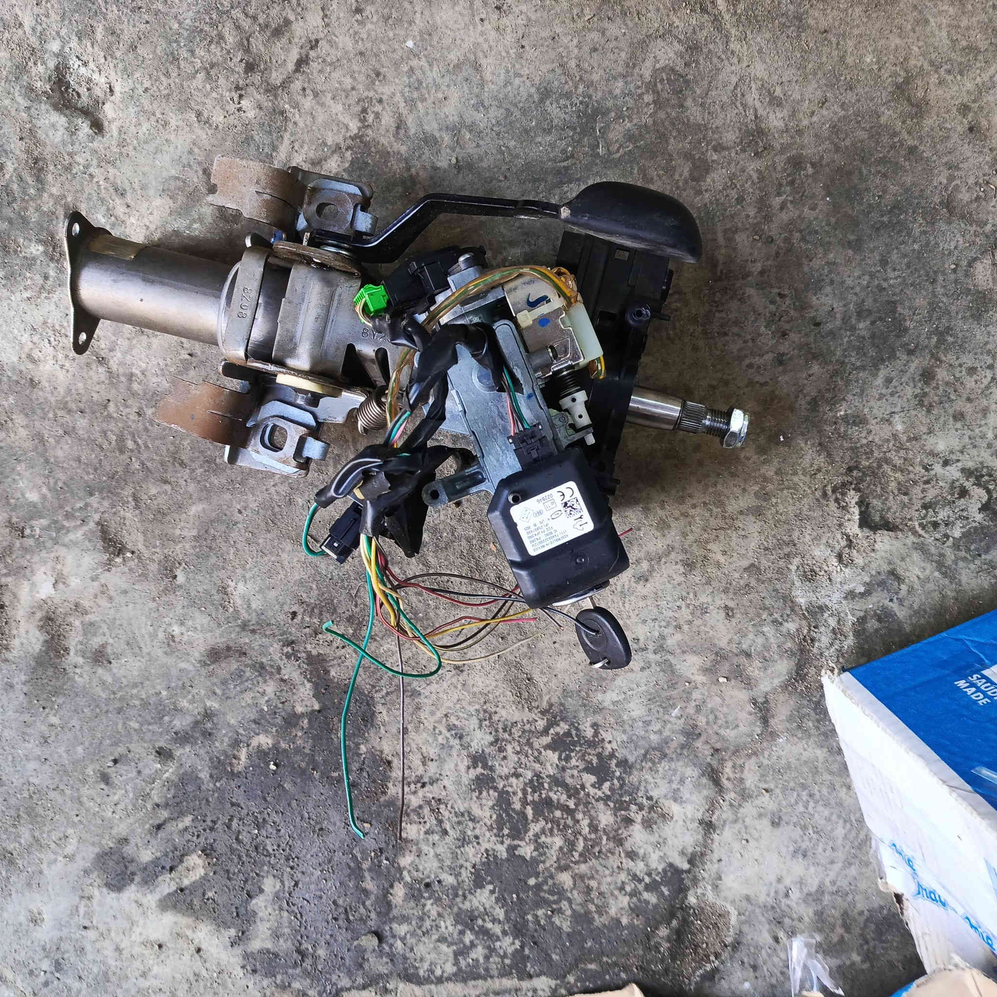 *********** .للبيع.مجموعه جوزه اسويج شوفرليت كوبلت 2009.كامله معه بوري اوسكيورتي گامل مال كصه جديدابلادي .مكاني بغداد
