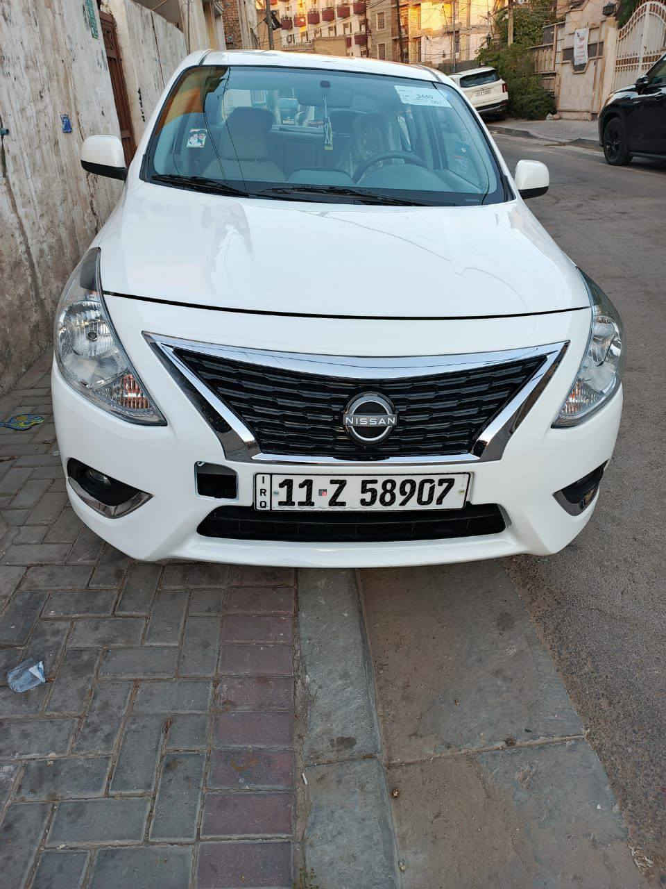 سلام عليكم سني للبيع
ماشيه 10الف
بيها فقط جاملغ امامي صبغ اثر طخه مال دراجه
موديل 24
بليته الزركه المرغوب 
سياره جاهزه وكلش نضيفه احلى من الصور
سعر 120 وبي مجال حك الجيه 
مكانها الكراده داخل 
***********
