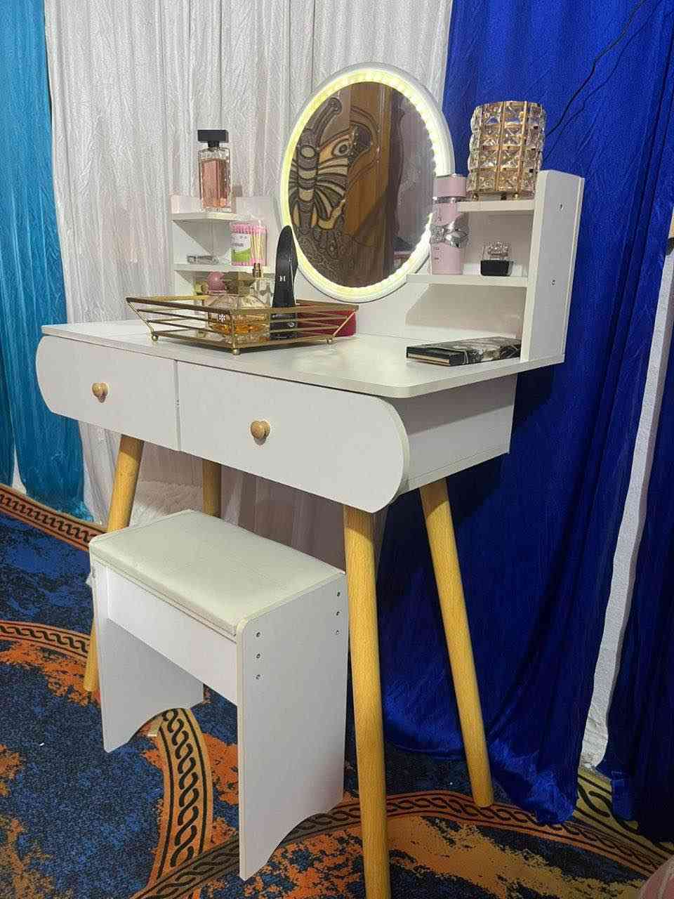 🔴🔴تخفيض🔥🔴🔴
👑ميز تواليت او ميز مدخل 👑
🔴الجودة عالية 
🔴خشب mdf   15 ml
🔴اللون ابيض
🔴القياس 80×40×100 cm
🔴 مع مرآة انارة لد 
✅️ السعر  ٨٥  الف والتوصيل مجاني👑
🔴بدون مرآة 
✅️

توصيل مجااني جميع المحافضات 🌙🌙
شركه 1 بغداد, العراق


**إذا كنت صاحب هذا الإعلان وتريد حذفه لأي سبب، رجاءا أرسل رسالة إلى الدعم الفني**