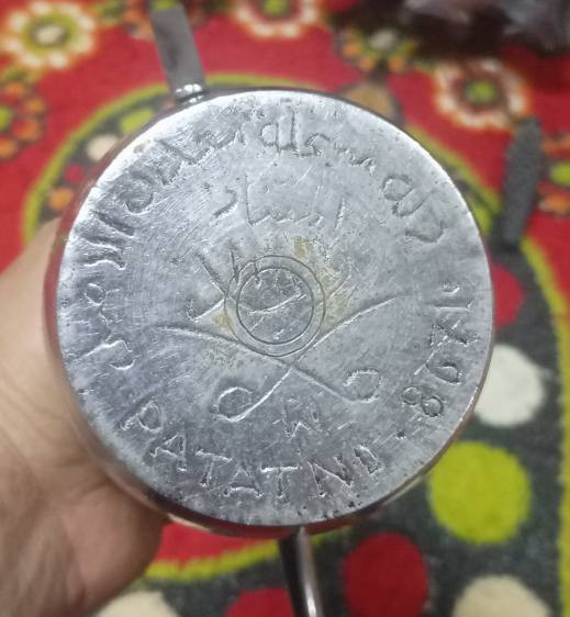 سلام عليكم غراض انتيكه البيع كلمن وسعره عنوان بغداد ***********
