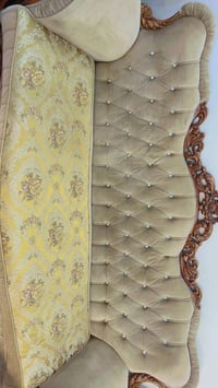 الحريه • ٥مقاعد • ٢كراسي