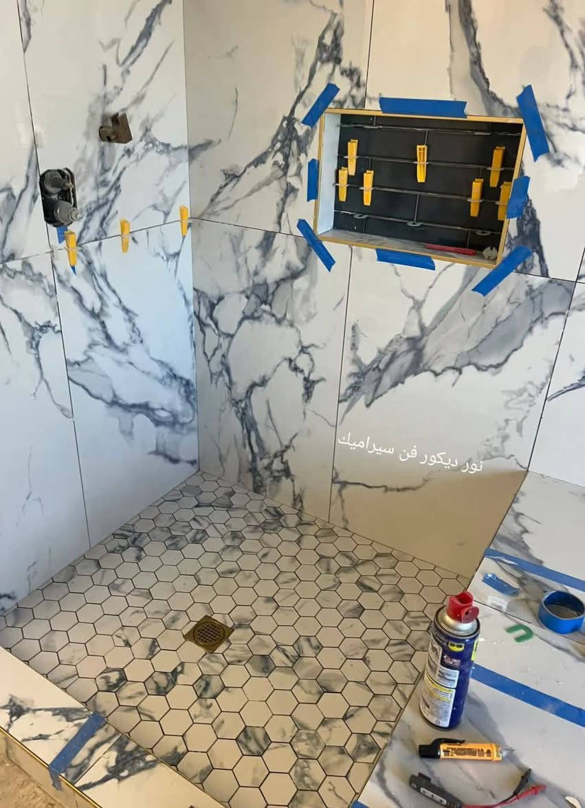خلفة سيراميك جدران ارضيه كاشي مرمر درج بايات شغل درجه اولى تسليم هندسي بغداد فقط🤳***********
