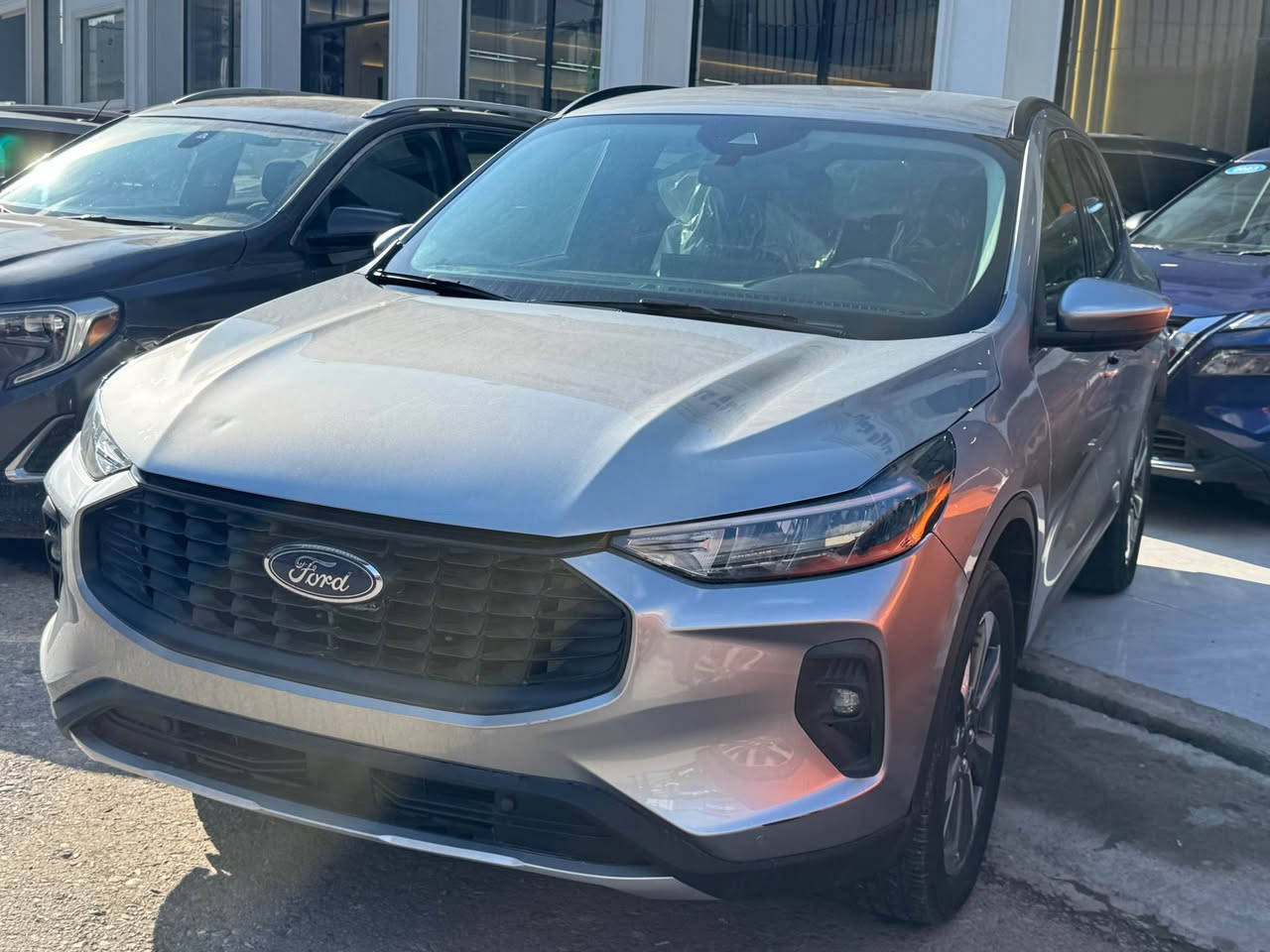 فورد يسكيب 
فول مواصفات 
شاشه ايباد
گيچ الكترونى
بصمه٢
٤پستن
مواصفات كندى
بونيد وجاملغ صبغ
نرخ155ورقه
*********** أربيل, العراق
