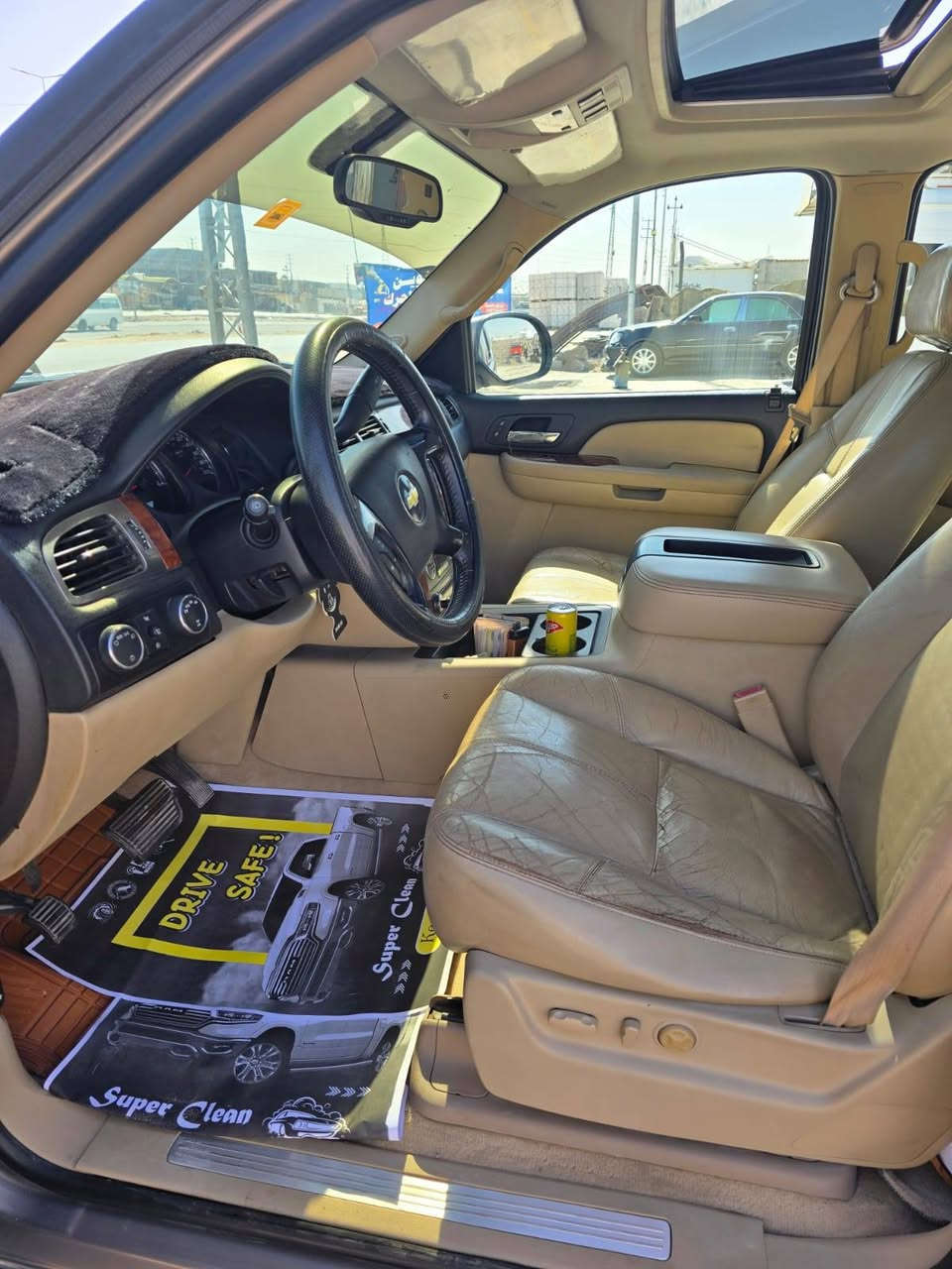 مو شراي لا اتعبني 
سلام عليكم ادوات ادوات
تاهو 2007  LTZ   
1.فتحة
2.شاشة بلاد
3.صندوق كهربائي
4.كامرة خلفية
5.رادار خلفي
6.شاشة خلفية
7.تحكم كشنات كهربائي
8.تو ويل
9.ويل كروم حجم20
10.تبريد فولل 
السيارة كفالة كفالة من الكص 
ومتوئمة وكامله انكليزي حدادية وكير باكيت   
 
مكانها كربلاء 
 
سعرها ٨٨
بيع فقط بدون مراوس 
بيع فقط بدون مراوس
***********
