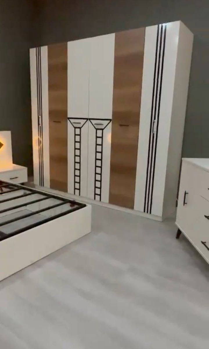 غرفة نوم تركي درجة اولى جديد غير مستخدم 5 قطع السعر 600الف دينار للحجز أو الاستفسار  واتساب ***********
