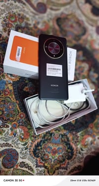 عندي جهاز لبيع هونر اكس 9بي ذاكره 256رام12جهاز اخو جديد هذه رغمي ‏‪078...