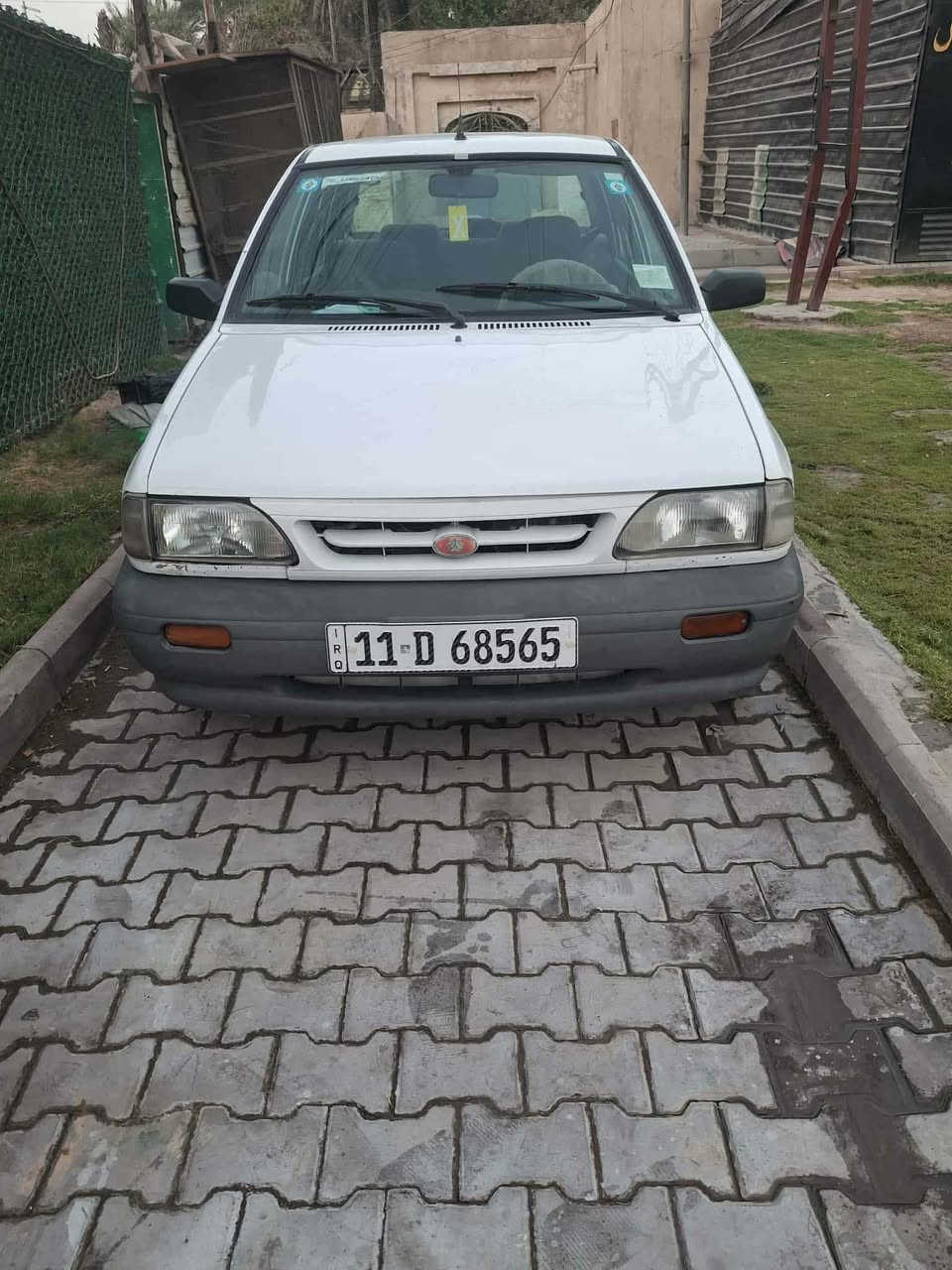 السلام عليكم سياره مديل2010 سياره لا صبغ ولا ضربه ولا تبديل سياره خير من الله مكينه كير تخم تاير ما أذب عليه ربع قفل قفل من الأخير 38 مكانيه بغداد الرحمانيه ***********
