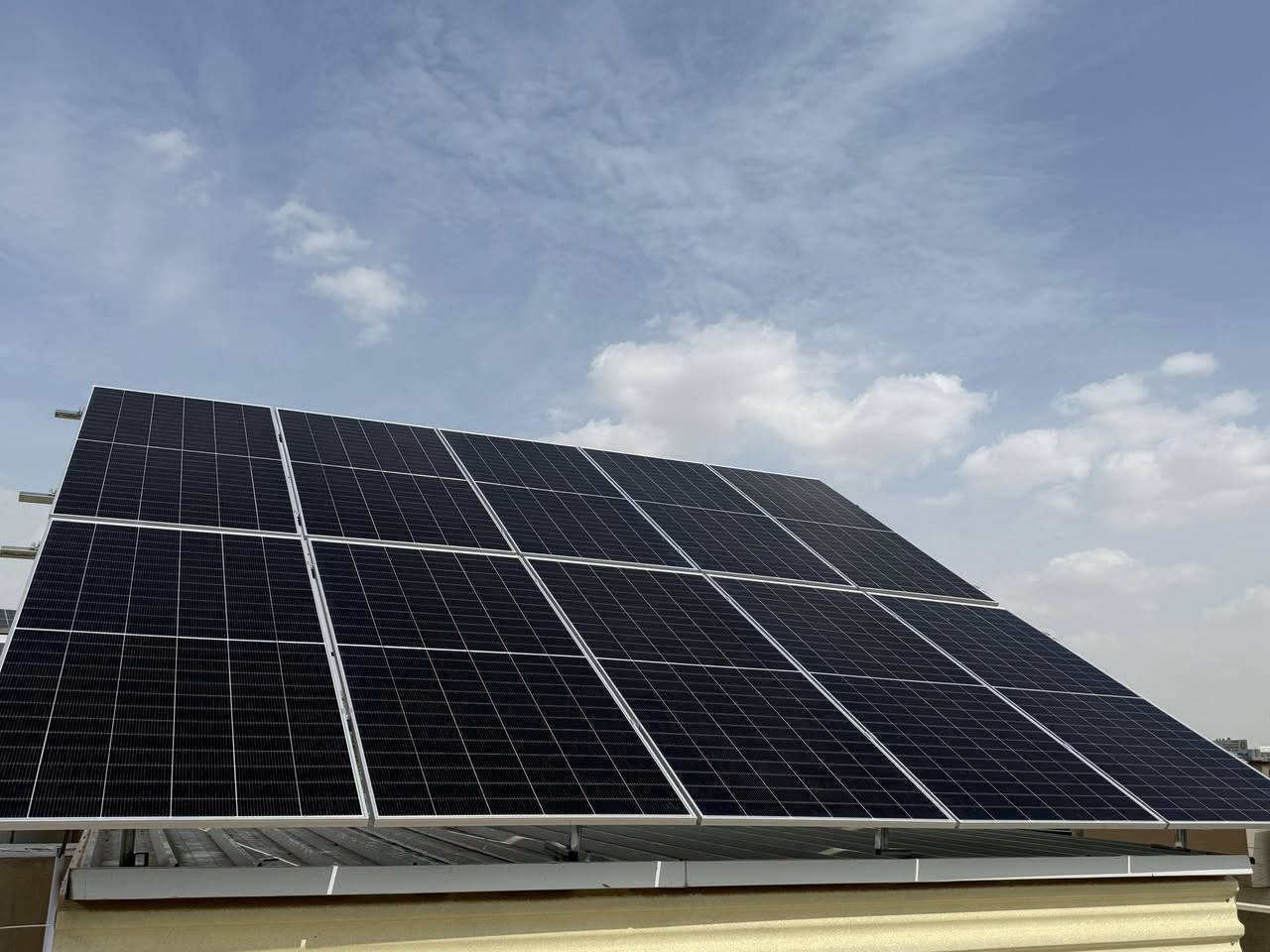 تركيب منضومة طاقه شمسيه اربيل كويستان

تعمل ٢٠ امبير نهاري ١٠ امبير ليل

ضمان الجهاز ip66ماركة كراون ١٠ سنوات 
ضد الماء والحراره والرطوبه 
ضمان البطاريه ماركة كراون ٧ سنوات 
ضمان الواح ١٥ سنه 

الاختيار يكون واضح 👌
☀️ CROWN ويا
🏗️ شركة الشروق للطاقة الشمسية

تركيب مرتب ✔️
شغل هندسي ✔️
اعتمادية عالية ✔️

***********📞 
***********.       
شركة الشروق للطاقة الشمسية
