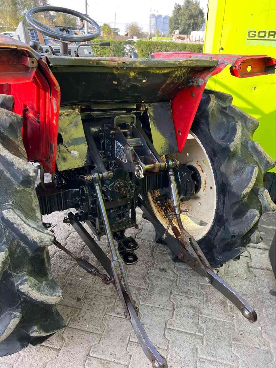 تراكتور دبل اكسل سوكان پاوه ر به شه رت بي حه يب بوغاري نيه دوكه لي نيه مه كينه ي نه كرايته وه له هه وليره *********** أربيل, العراق
